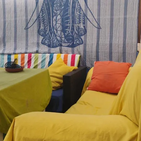 Pansiyon Bluehouse Málaga